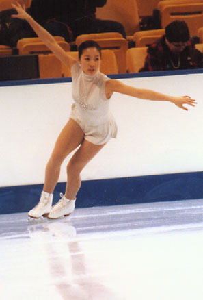 kwan84128.jpg (26918 bytes)