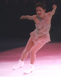kwan68431.jpg (16037 bytes)