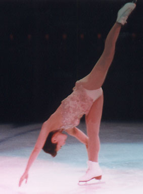 kwan68435.jpg (18319 bytes)
